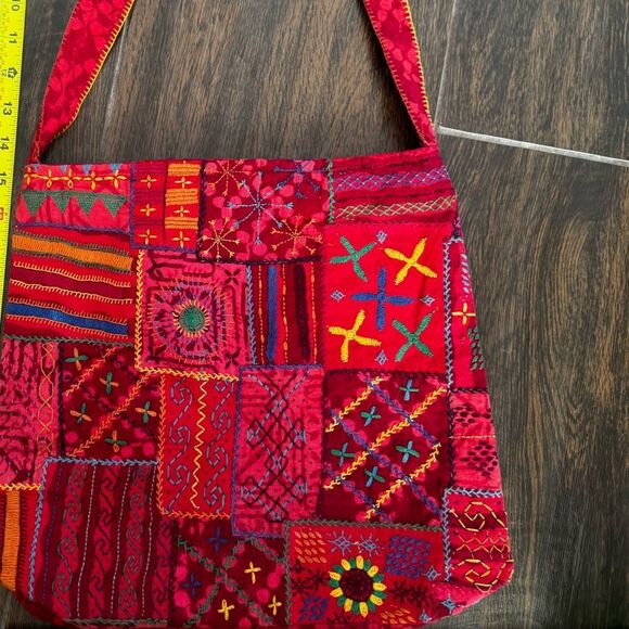 🎨 Handmade Sandur Patchwork Tote Bag from India 🧵✨ - Picture 2 of 7
